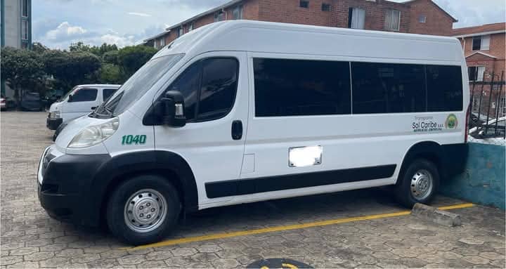 Encuentra los mejores vehículos de transporte especial de segunda mano. Garantía de calidad y financiación flexible para iniciar o potenciar tu negocio de transporte