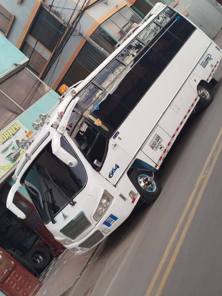 Amplia gama de vehículos de transporte especial de segunda mano en excelentes condiciones. Ideal para emprendedores que buscan calidad y rentabilidad