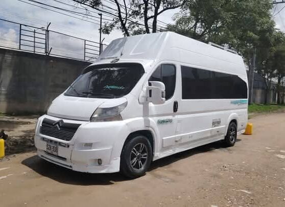 vehículos usados, transporte especial, venta de vehículos en Bogotá, financiación para vehículos, calidad y confianza