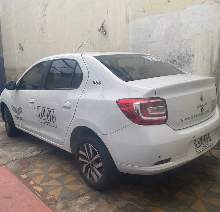 Amplia gama de vehículos de transporte especial de segunda mano en excelentes condiciones. Ideal para emprendedores que buscan calidad y rentabilidad