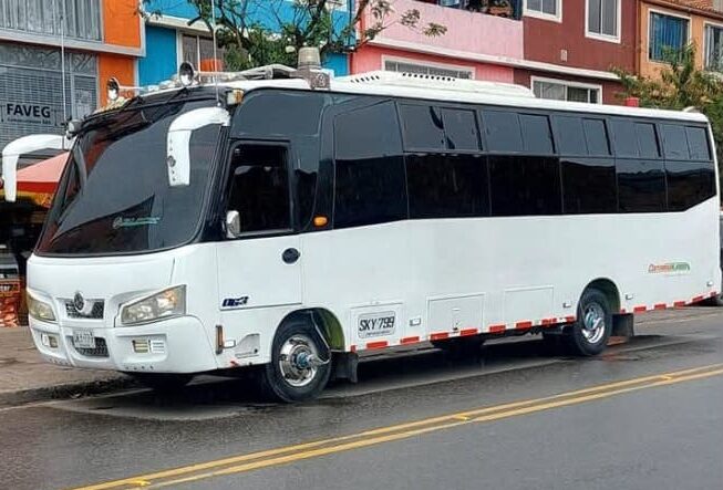 vehículos usados, transporte especial, venta de vehículos en Bogotá, financiación para vehículos, calidad y confianza